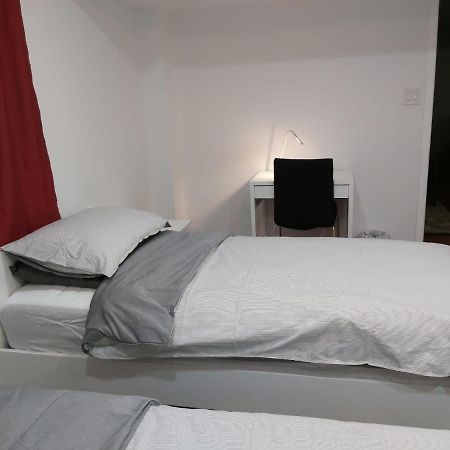Guest House Room No 03 Mississauga Eksteriør billede
